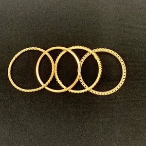 Jacqueline Kennedy set of 4 Goldtone Bangle